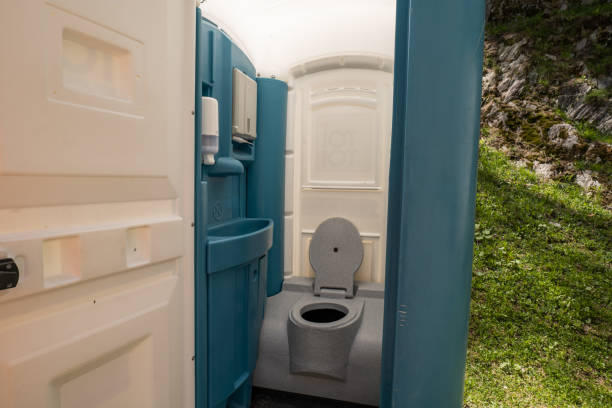Porta potty rental for outdoor events in Dunstan, ME